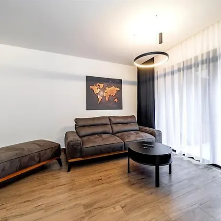 Apartment Dark Nest 2 *